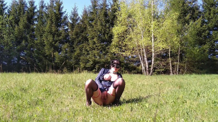 Toilet Mommy: Green grass