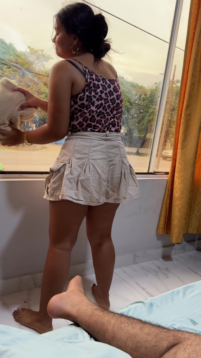 EMY_AND_JONH: Le Encanta Saltarme En La Polla Mientras Todos Pasan Por...