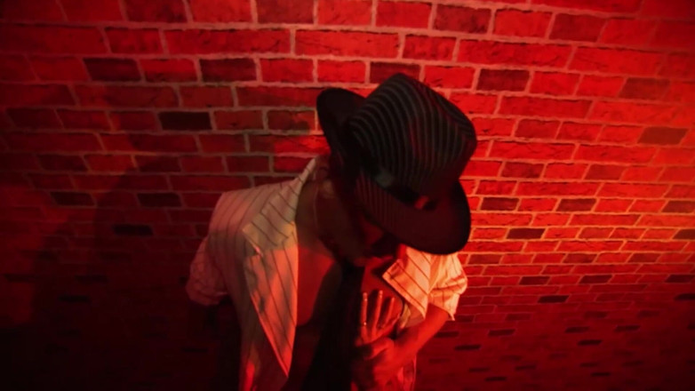 Deutschland porn: Marilyn Monroe in the red light