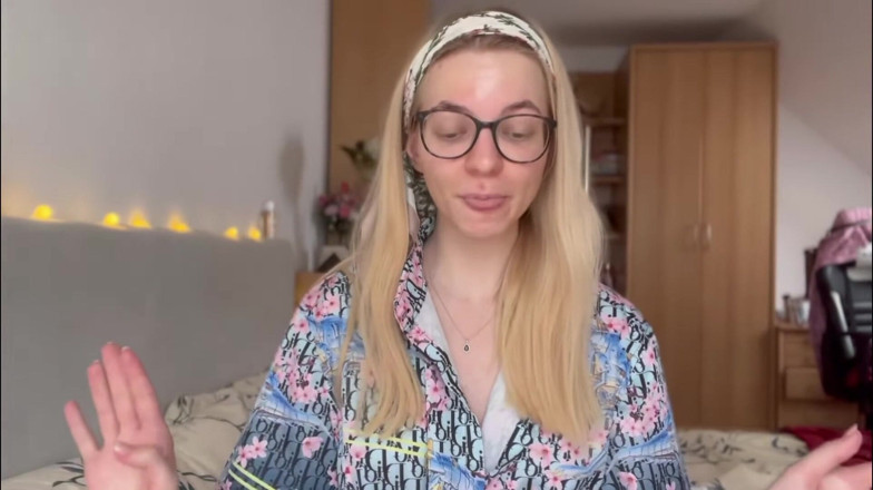 Goddess_Bella_Rae: एक महीने में $30 पर रहने वाले पेपिग ने उसे सूखने के बाद कुल्ला किया
