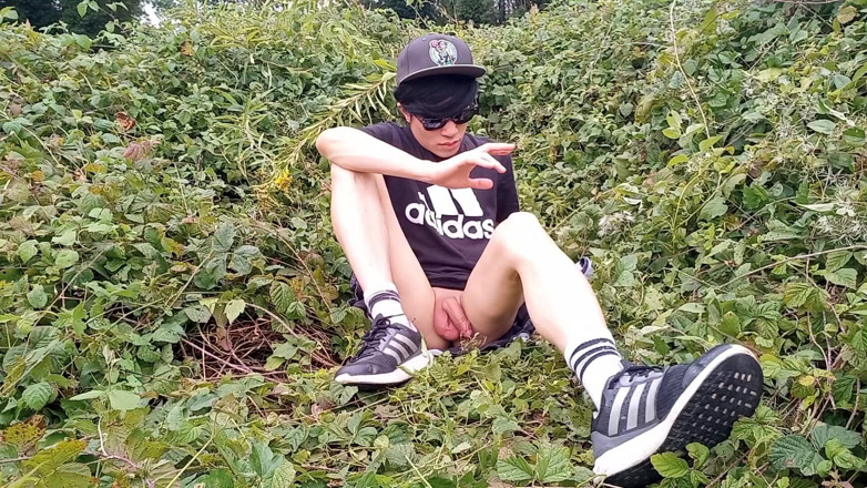 Jon Arteen: Gay asiático twink