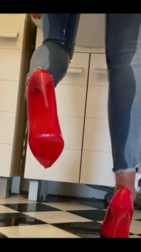 High Heels and Play with Pee