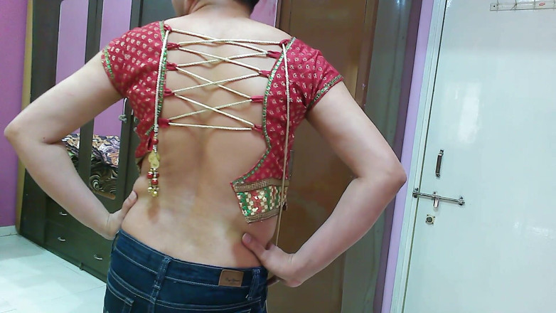 Cute & Nude Crossdresser: Sexy sissy travestito effeminato Sweet Lecca-lecca in un top e...