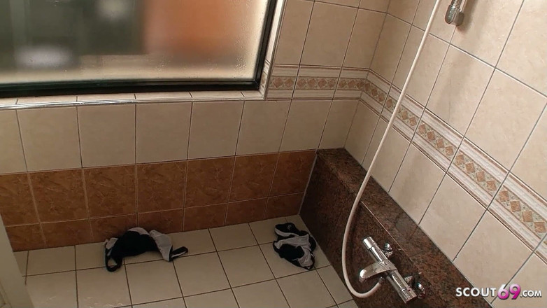 Asian porn collection: Đụ mạnh với hai em teen châu Á gầy đại học và...