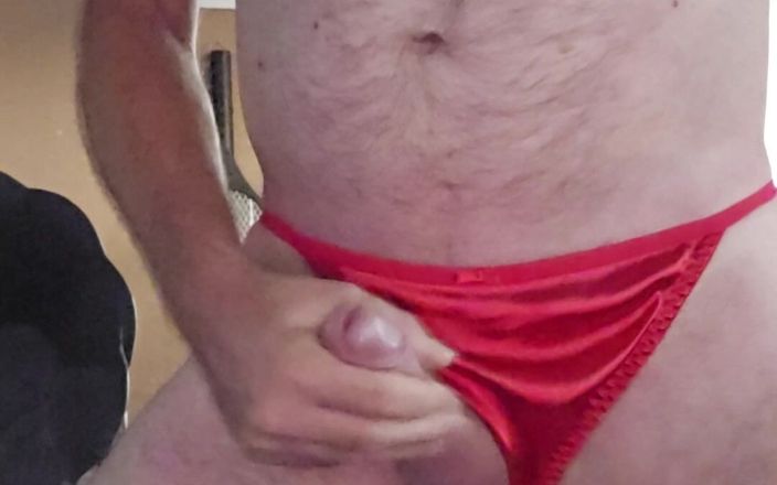 Fantasies in Lingerie: Curtindo um pouco de brincadeira com minha calcinha vermelha