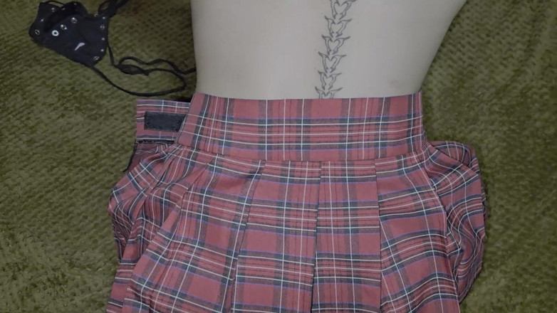Calientehubxxx: 義理の叔母が怒っている