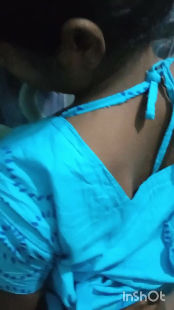 Village wife 9: Kamar mandi gadis desa india bagian 1