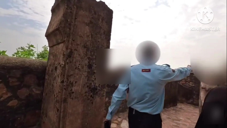 Nunu: Pergi melawat Fort Shot Open Dress Sex