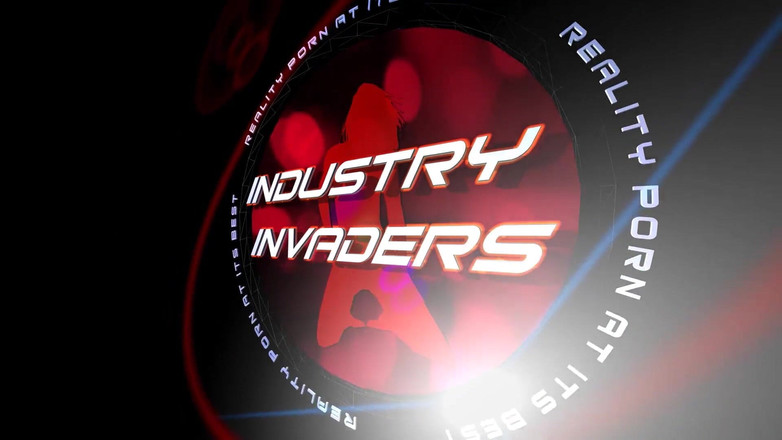 Naked Hustlers: लंड प्लीज