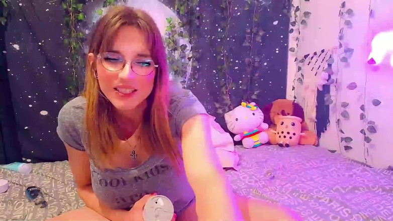 Bella Roar: Развлекаюсь С Моей Искусственная Вагина