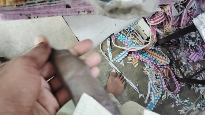 GlassCenterline86: Faire une pipe et boire.