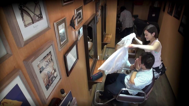 Eagle-Special: Girl with Big Tits Who Works at a Beauty Salon....