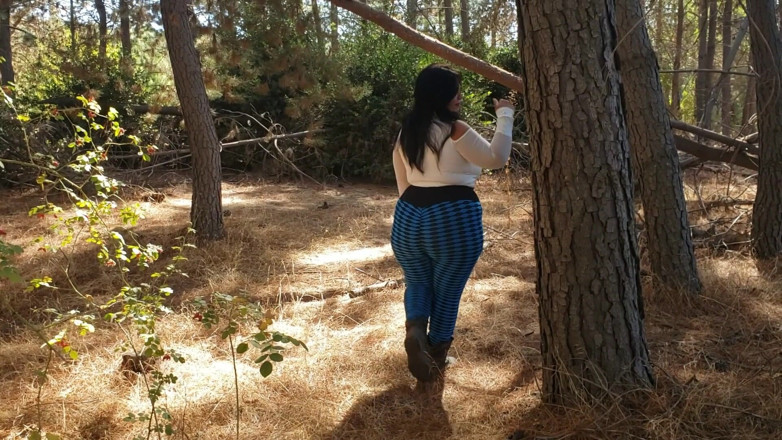 Riderqueen: walking in the forest