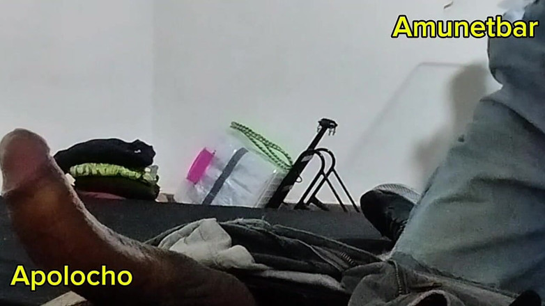 ApoloCho: Recibe Mamada De Amiga Hambrienta De Verga