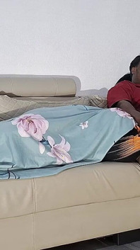 Sál jsem velkého čůráka své bývalé a strkal jsem ho do své kundičky, dokud jsem se neuskutečni