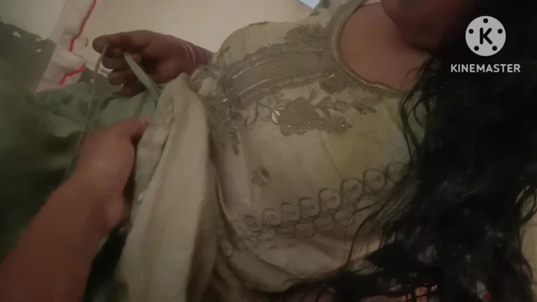Latifah1234: Une demi-sœur et son demi-frère desi baisent