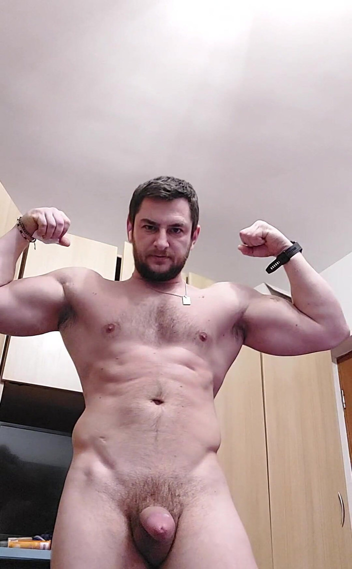 Michael Ragnar: Специальное видео, закончить спортзал, и я нуждаюсь в тебе n ваших коленей и передо мной, чтобы удовлетворить мои удовольствия, я кончаю после траха в рот моих губ, засвет