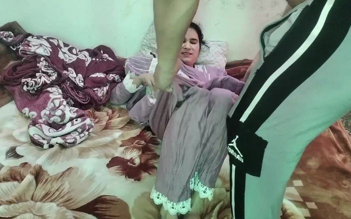 NAASRIN KHAN: 哥看色情视频