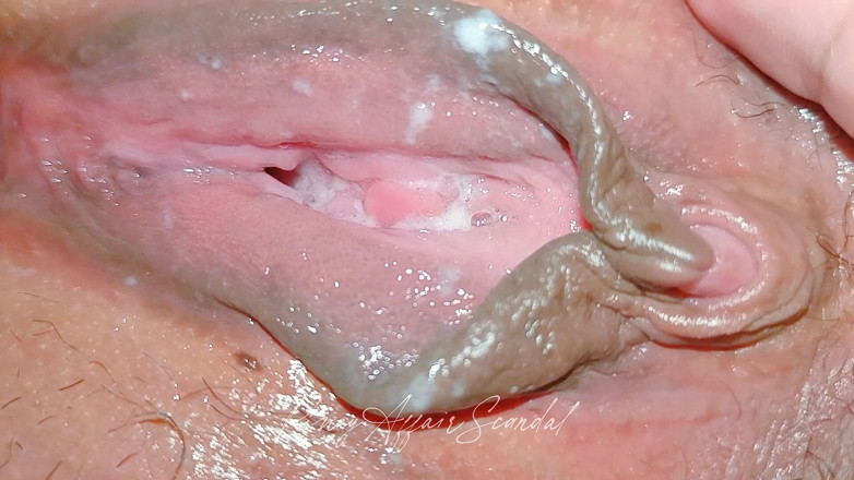 TeenPinayCloseUp: Pinay Teen's Wet Pussy Gets Filled with Hot Cum