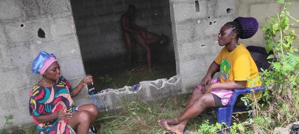 Creamyshuga: Follando a sus novias en un edificio inconsaficiable
