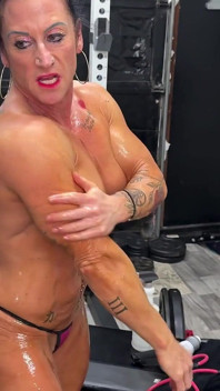 Duplo bip, pec bounce, mais musculoso Kandys Ultimate Muscle Fantasy JOI
