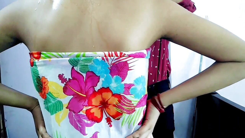 Fantacycutting: 아름다운 여주인의 보지 따먹기