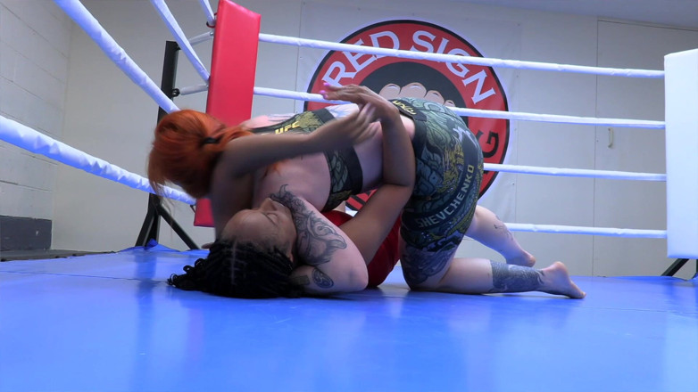Red Sign Wrestling: ローラ・マリー対メル・ファイア