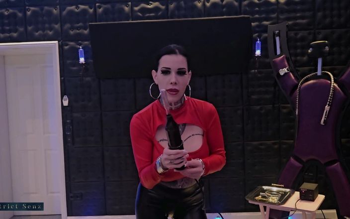 Strict Senz: Miss Alessa Milano Tanpa Belas Kasihan Pada Rak