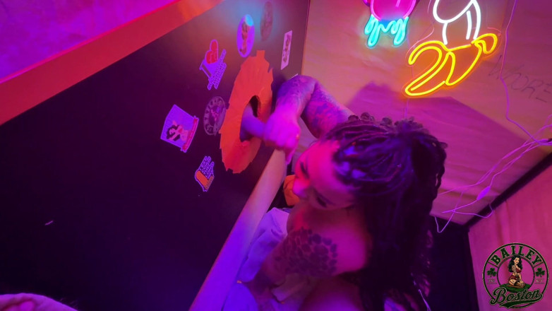 Sharedwife90: Glory Hole Series 3.2