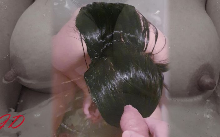 JuicyDream: Er hat mich in der badewanne einfach angepisst
