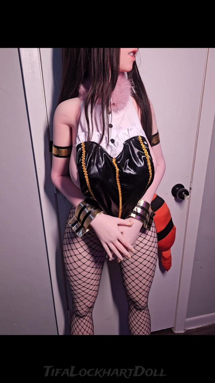 Tifa Lockhart doll: Feiern sie Silvester mit Tifa Lockhart