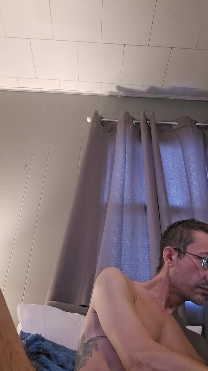 Jack Bell: Snabb Jerkoff innan gf kommer hem