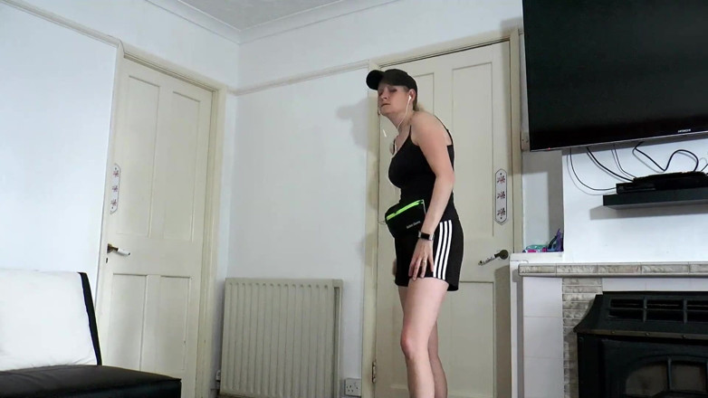 Britishmilf: Stepson Fucks Stepmom's Sweaty Ass