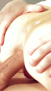 Tropfende creampie-muschi gefingert - jeden tropfen sauber lecken