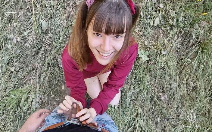 Anne Eden: Відео від першої особи - швидкий секс на відкритому повітрі зі спермою!