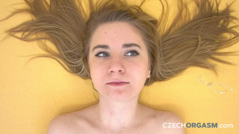 Czech Orgasm: Czech Orgasm 9: Gentle Clit Rub