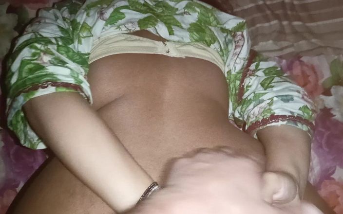Faryal: Bhabi Ko Raat Ko 3 Bajy Kotiya Bana Kar Choda