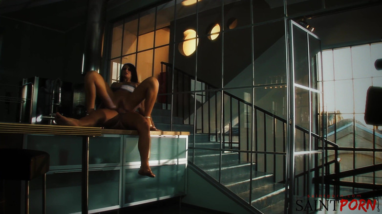 SaintPorn: 보지 따먹히는 재스민 Luna Gold
