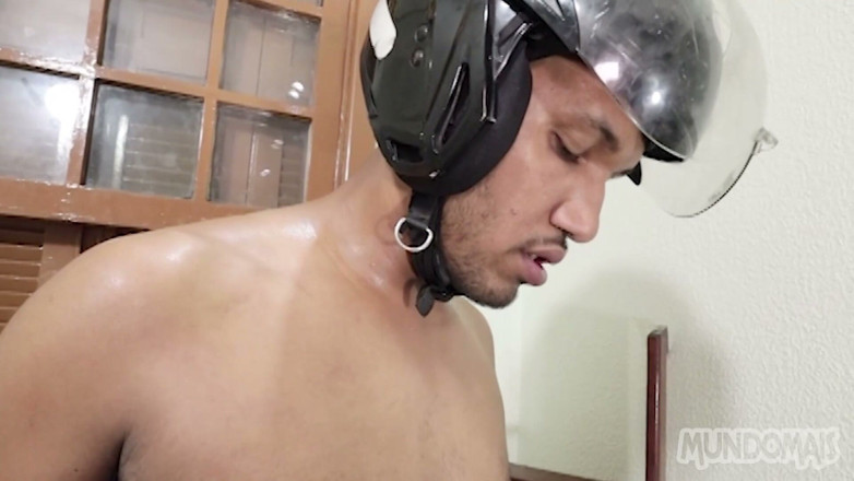 MundoMais: I Fucked with the Motoboy