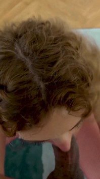 Julia North interracial mamada en primer plano