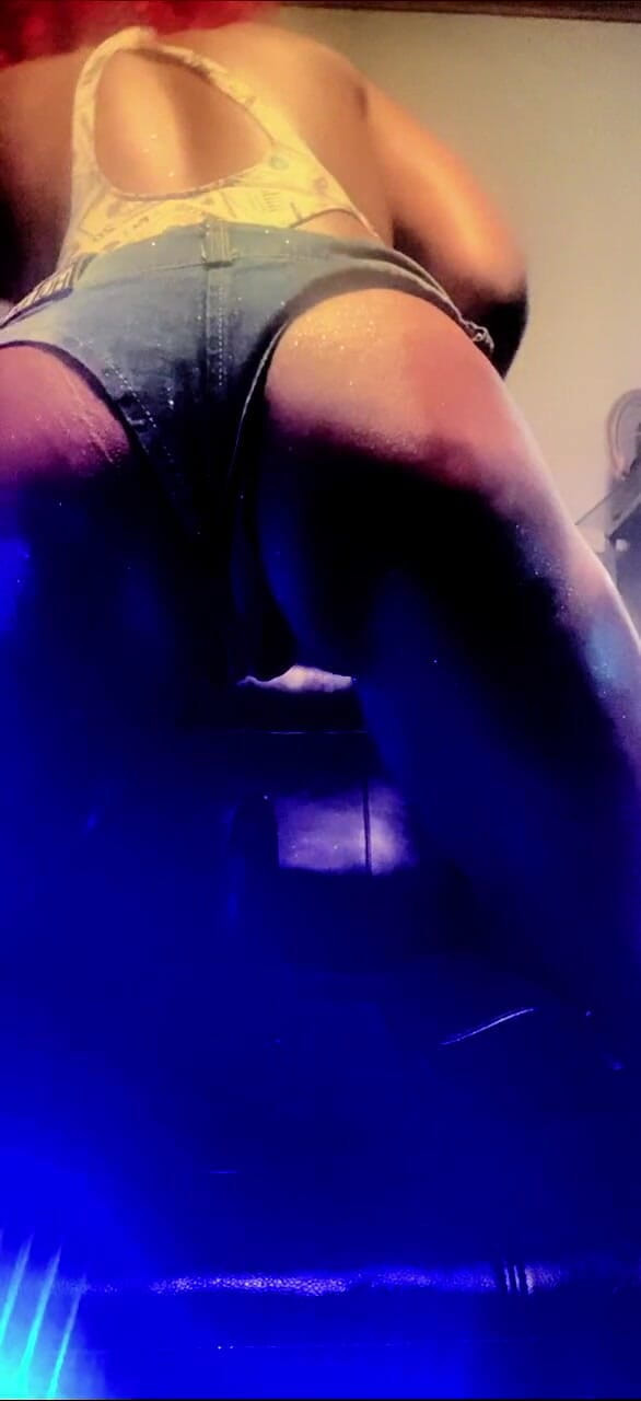 Perswayzion Xstacy: Bonita montada de coño negro