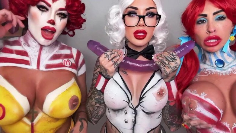Lacey Jayne Official: Halloween Dildo JOI with Friends