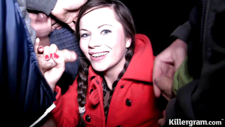 Killergram: Náctiletá mrdková děvka šuká na pejsku a dostane několik špinavých výstřiků na...