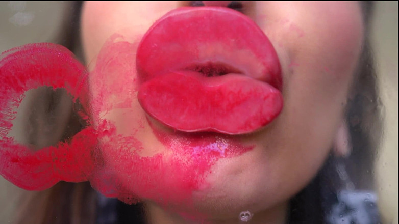 Rarible Diamond: Zlobivá princezna Ruby Kiss