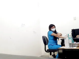 Martin13: This Is Hot! Doctor with Few Scruples Agrees to Make...