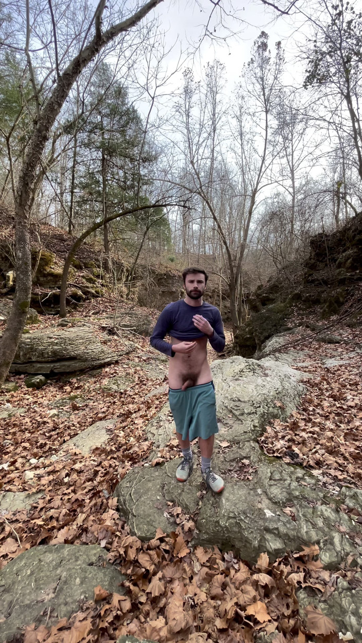 patmybunz: Jerking Naked on My Hike