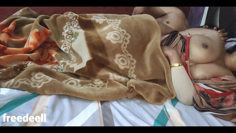 Freedeell: Індійська мачуха і пасинок займаються справжнім сексом