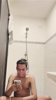 Låt oss få Freaky i badrummet