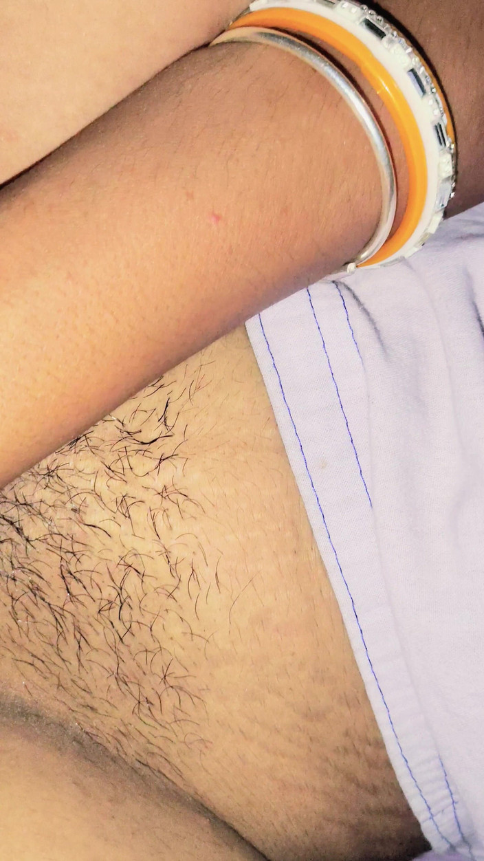 Raj porno studio: 阴茎不能进入小嫂的紧致阴户