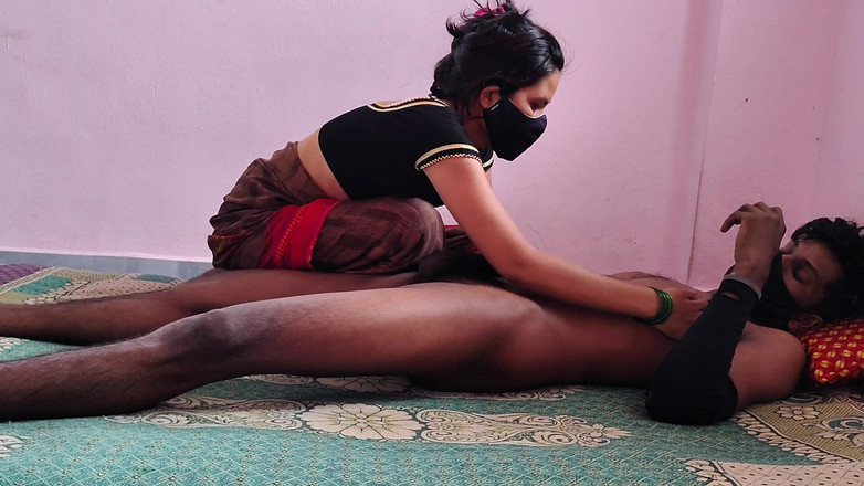 Viralcouple76: När jag såg bhabhi ensam knullade jag henne mycket